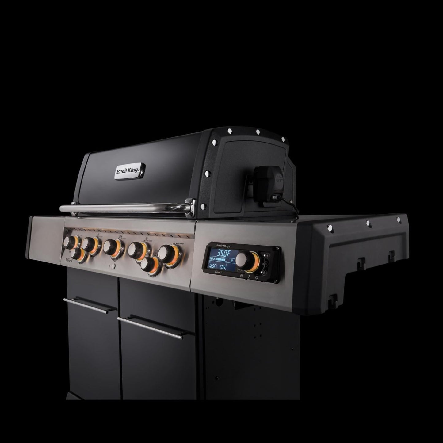 Broil King® Regal™ Q590 PRO IR 5-Burner Grill