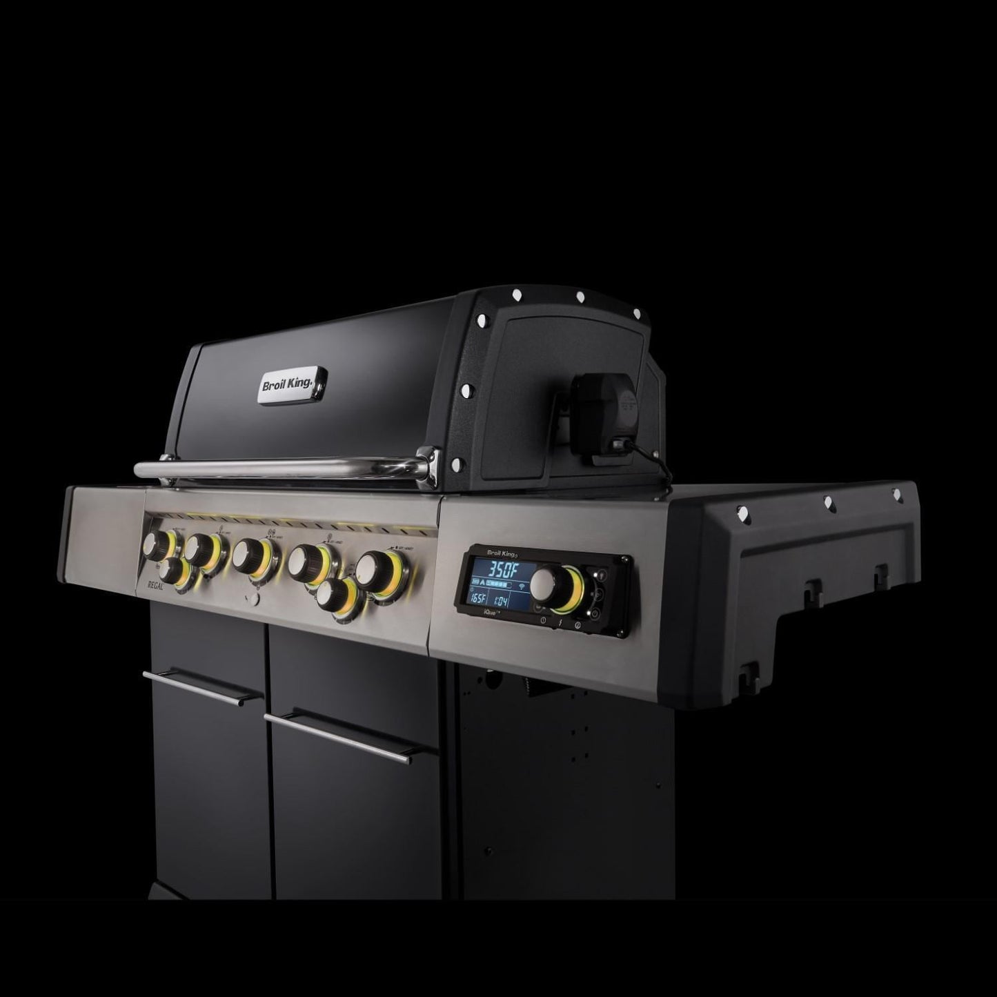 Broil King® Regal™ Q590 PRO IR 5-Burner Grill