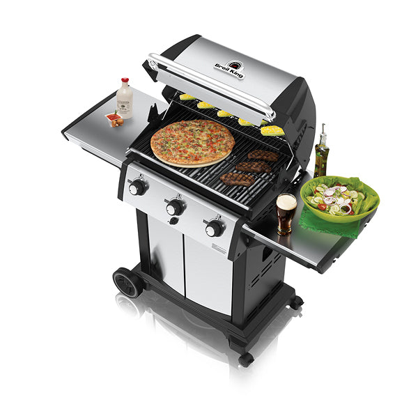 Broil King® Signet™ 320 3-Burner Grill