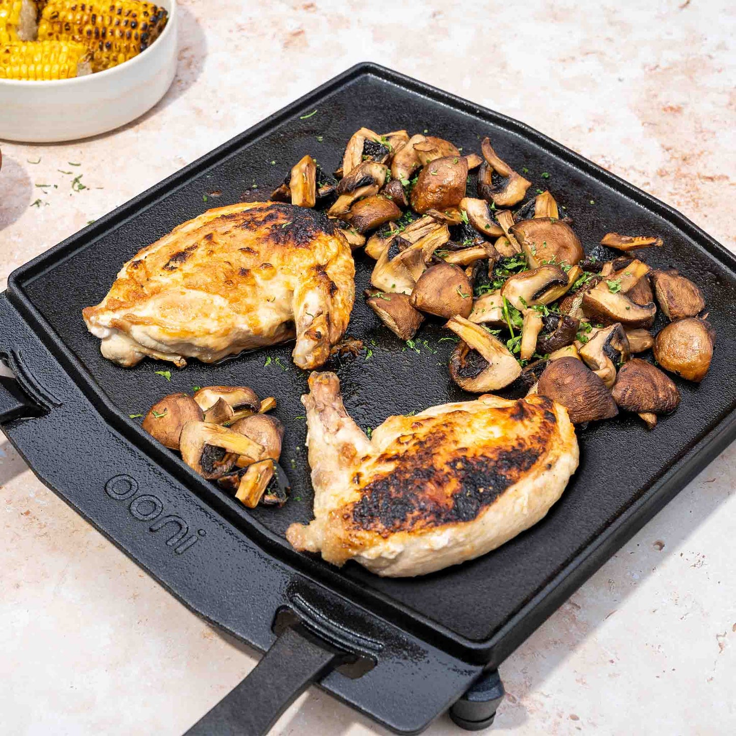 Ooni™ Dual-Sided Grizzler Plate (UU-P1AC00)