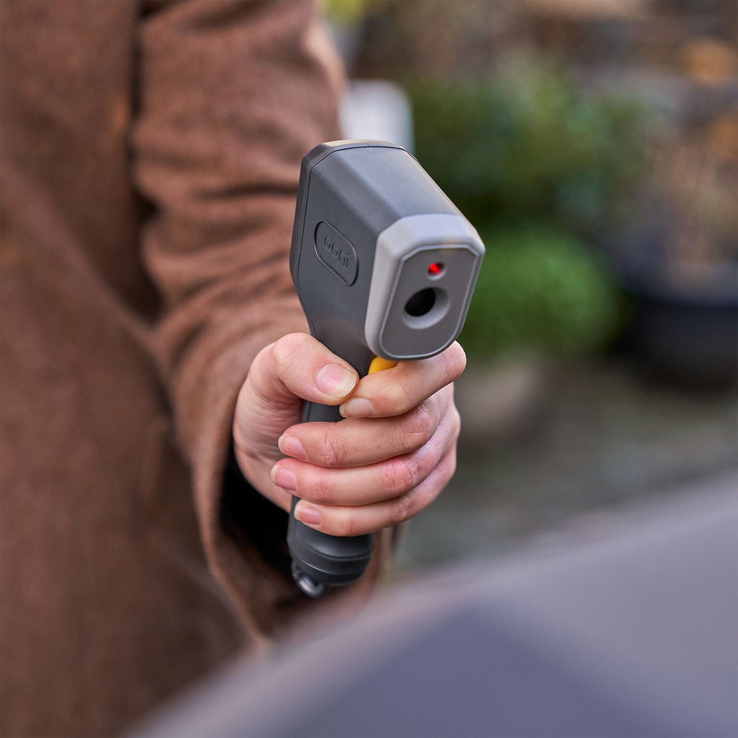 Ooni™ Digital Infrared Thermometer (UU-P25B00)