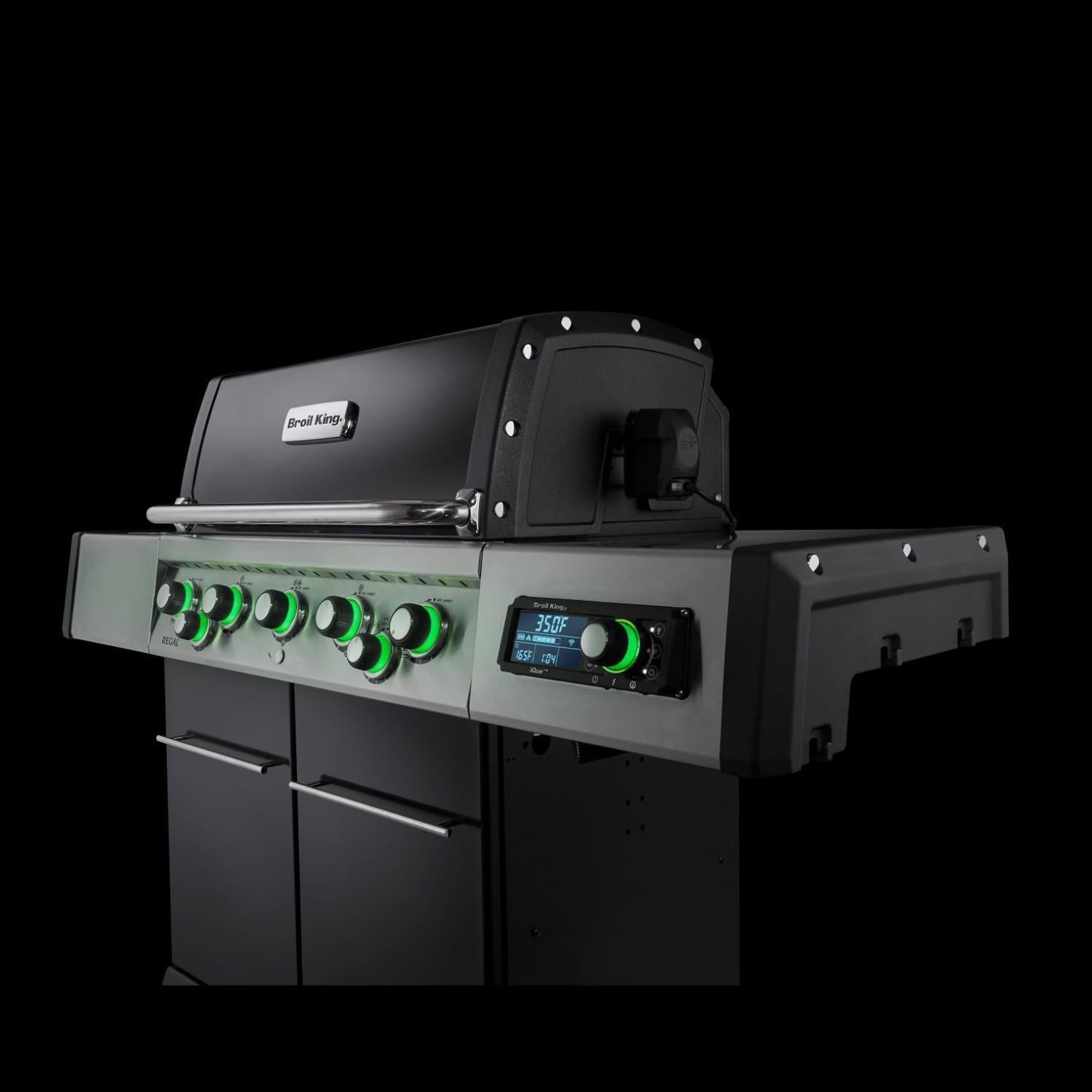 Broil King® Regal™ Q590 PRO IR 5-Burner Grill