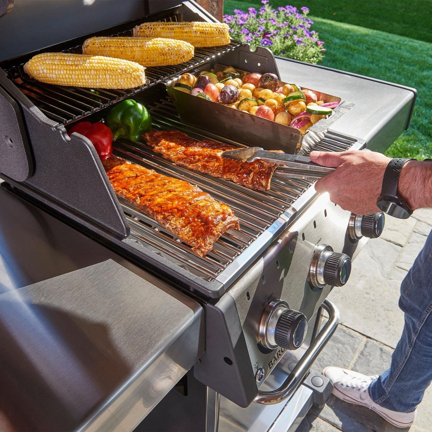 Broil King® Baron™ 320 PRO 3-Burner Grill