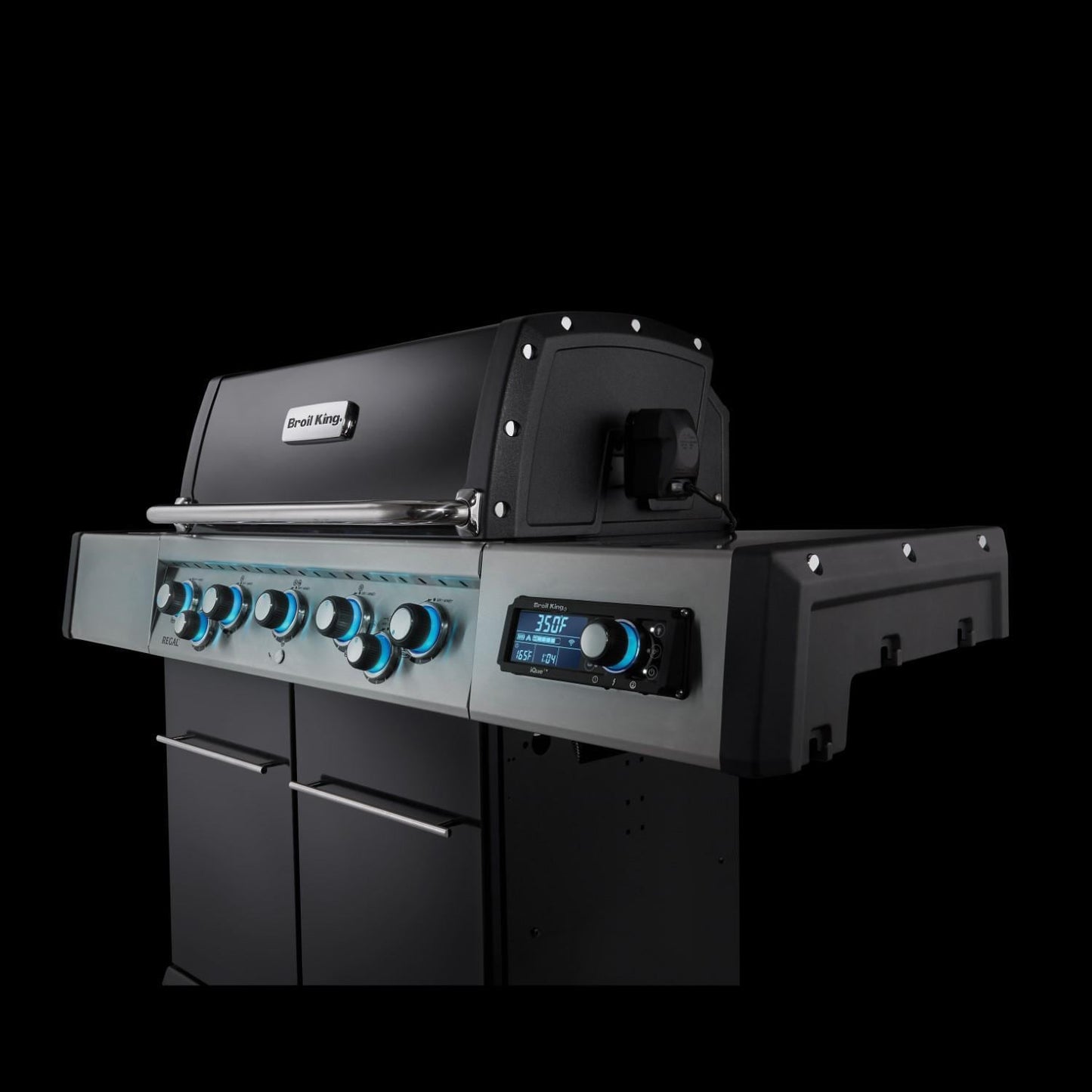 Broil King® Regal™ Q590 PRO IR 5-Burner Grill