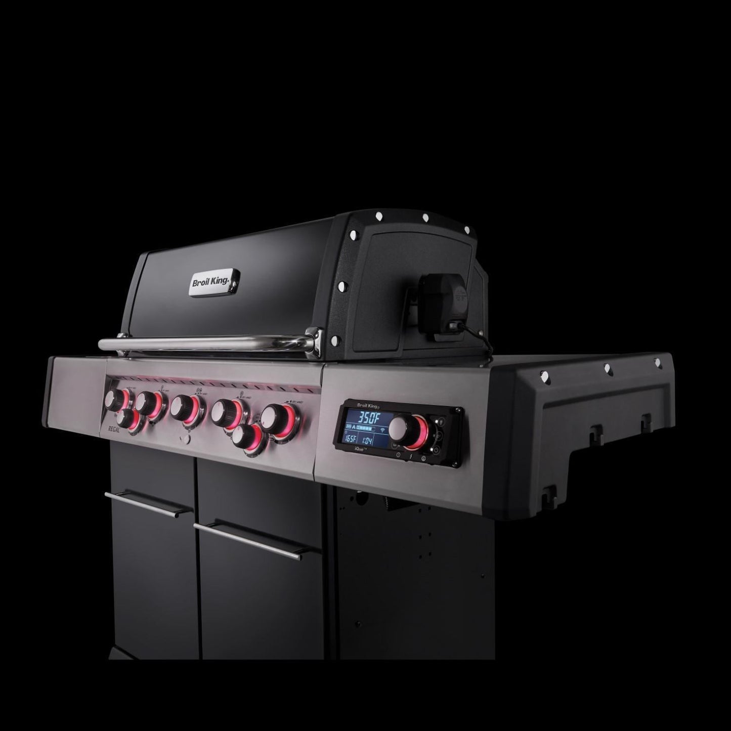 Broil King® Regal™ Q590 PRO IR 5-Burner Grill
