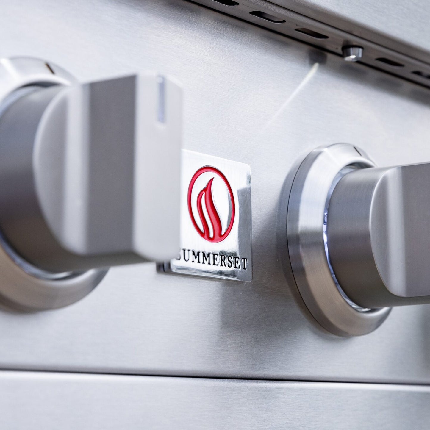 SUMMERSET™ Sizzler Pro 40" Built-In Grill [2 Fuel Types]