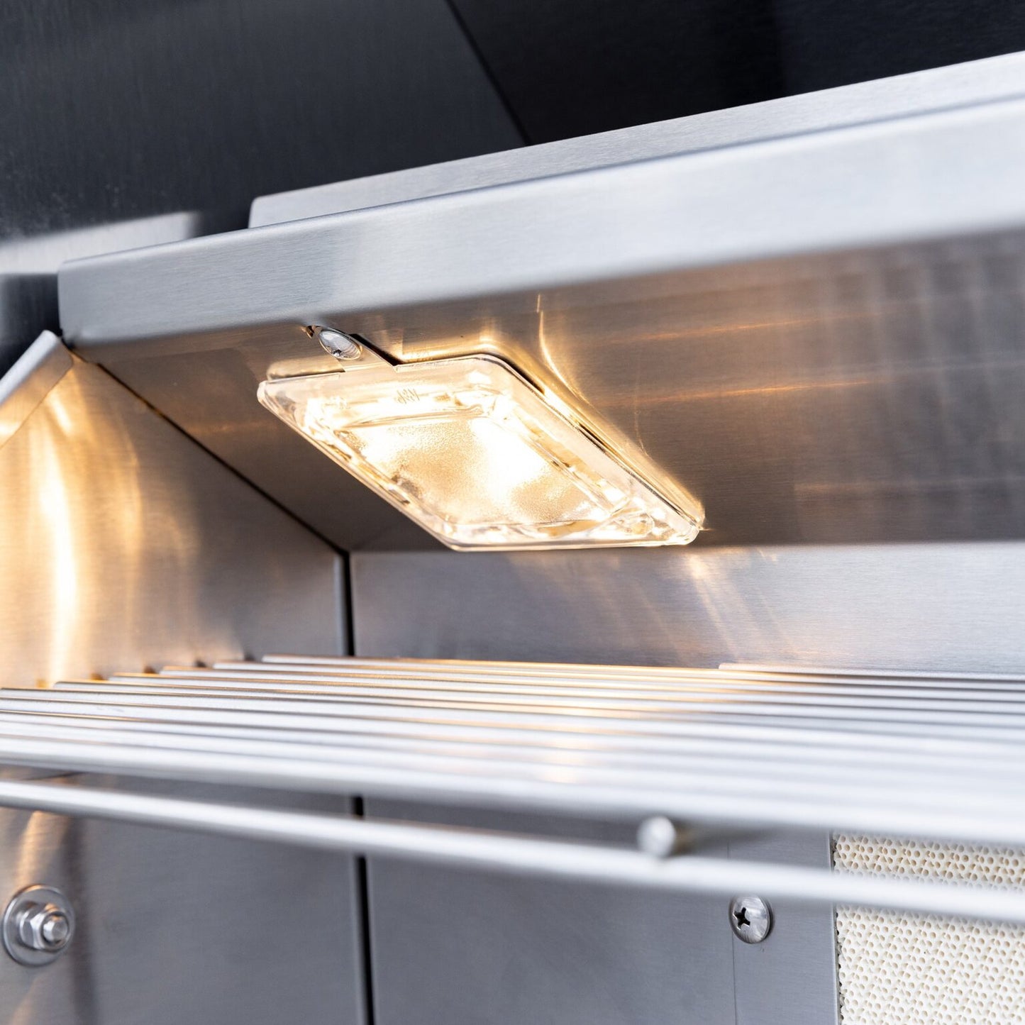 SUMMERSET™ Sizzler Pro 40" Built-In Grill [2 Fuel Types]