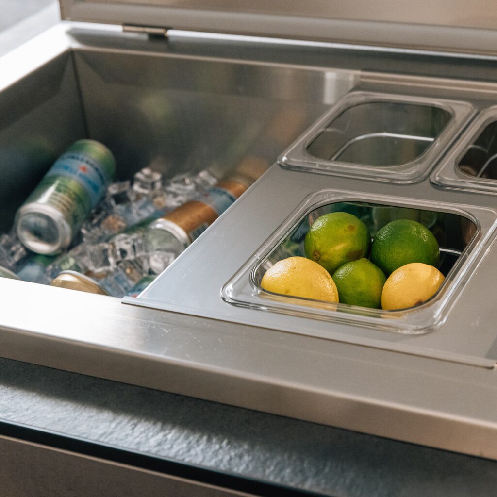 SUMMERSET™ 28" x 21″ Stainless Steel Ice Chest