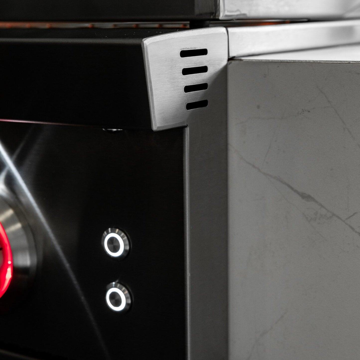 SUMMERSET™ Sizzler Pro 40" Built-In Grill [2 Fuel Types]