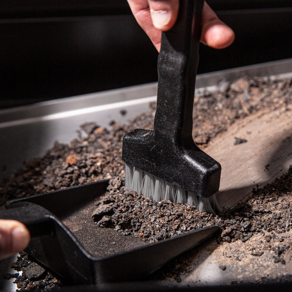 Broil King® Pellet Grill Cleaning Kit