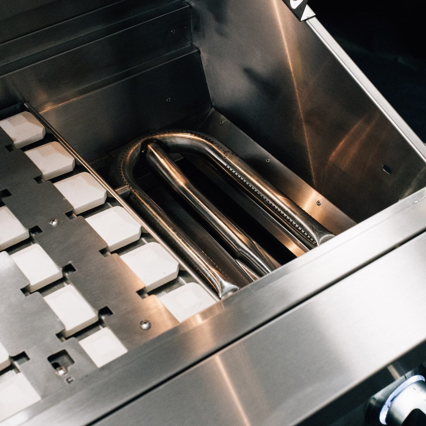 SUMMERSET™ Quest 42" Built-In Grill [2 Fuel Types]