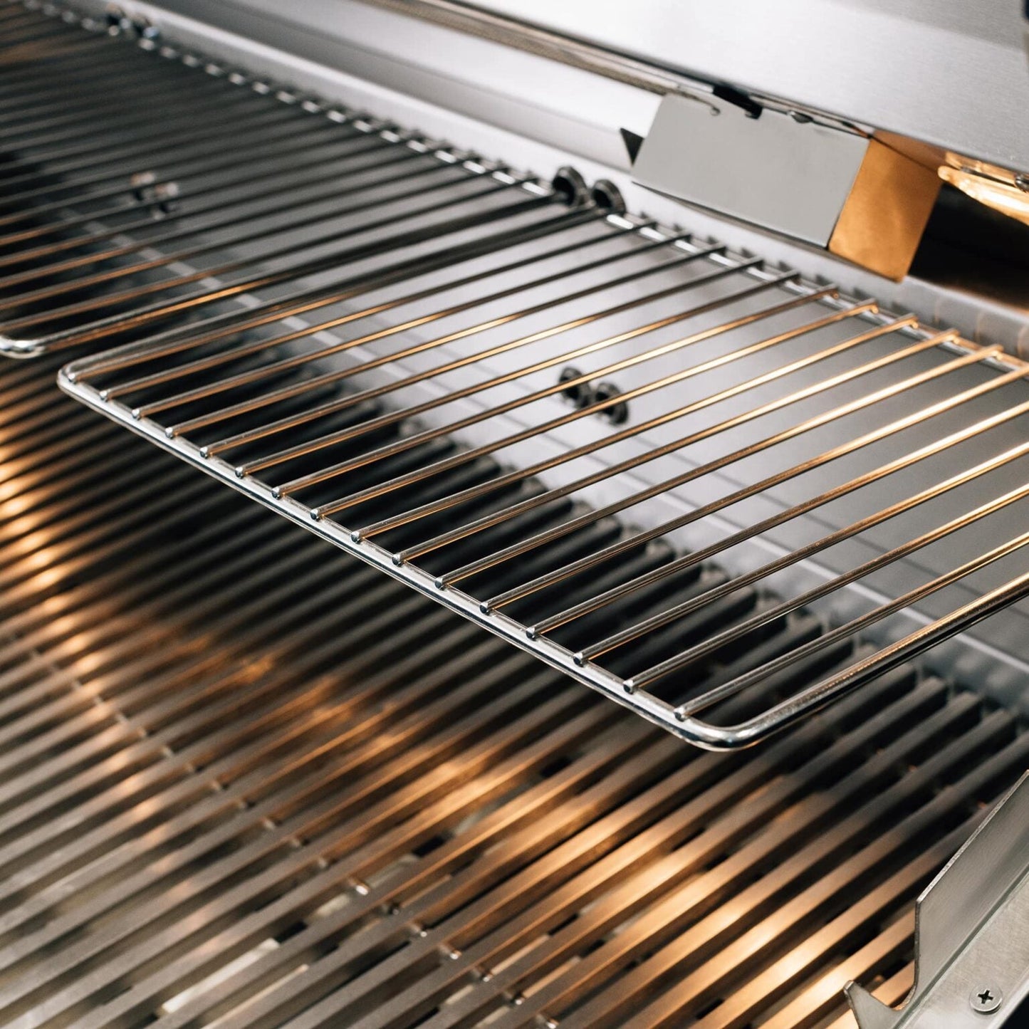 SUMMERSET™ Quest 36" Built-In Grill [2 Fuel Types]