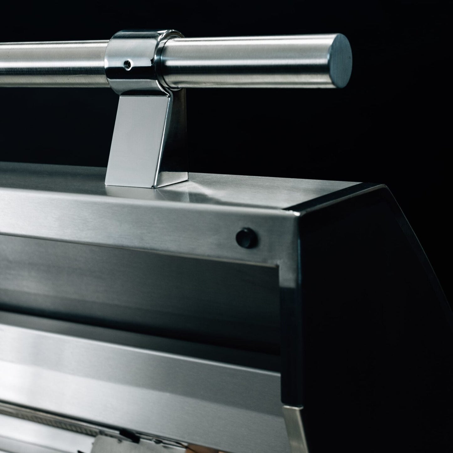 SUMMERSET™ Quest 42" Built-In Grill [2 Fuel Types]