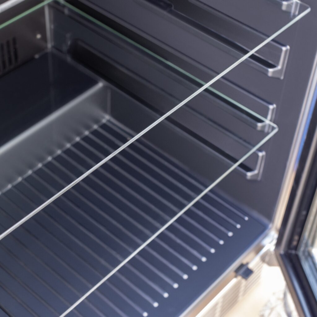 SUMMERSET™ 24″ 5 Cu. Ft. Outdoor Refrigerator with Glass Door and Shelves