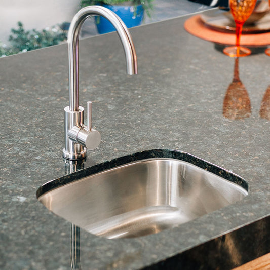 SUMMERSET™ 19″ x 15″ Undermount Sink