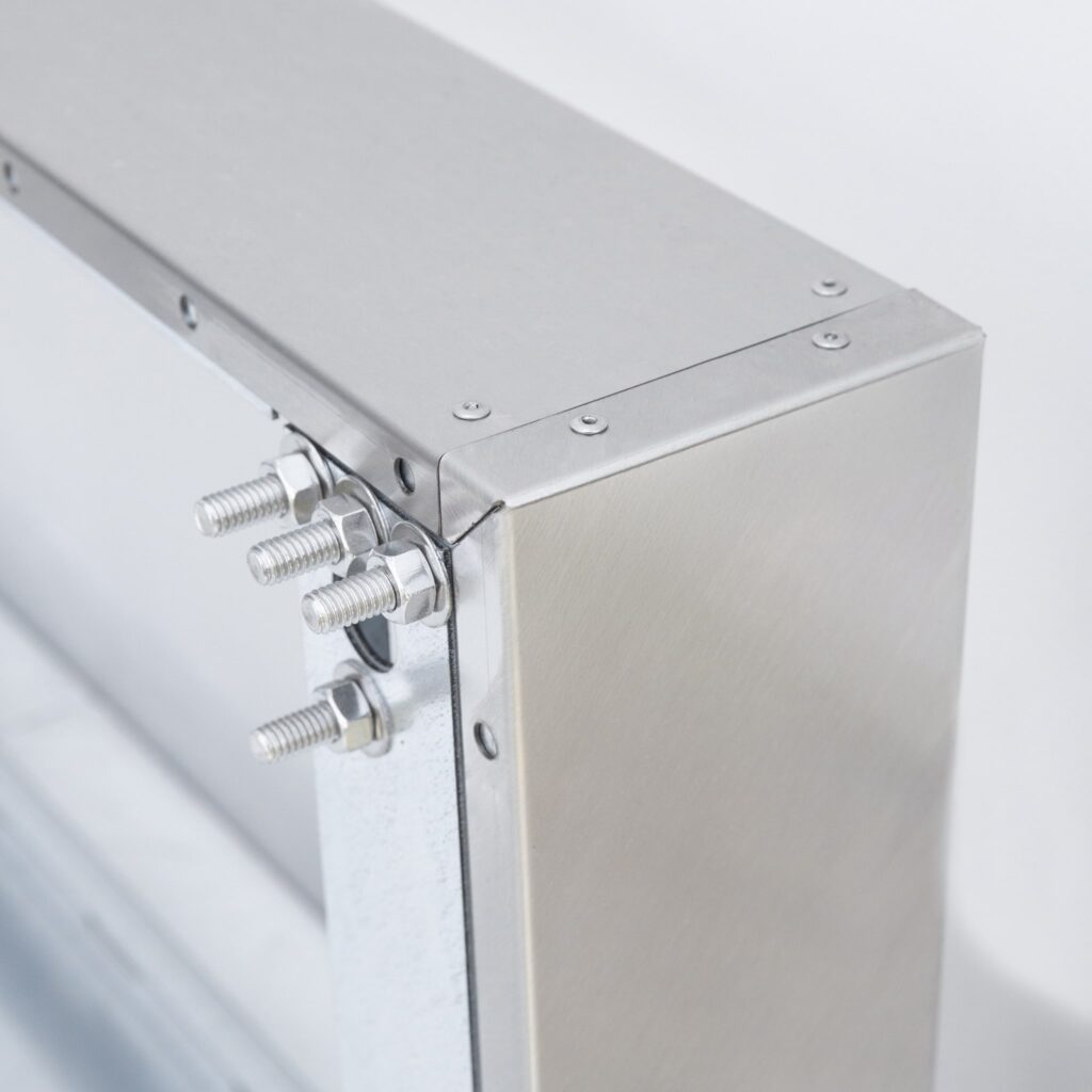 SUMMERSET™ 8" Spacer Bracket for 36"/42"/48"/60" Vent Hoods